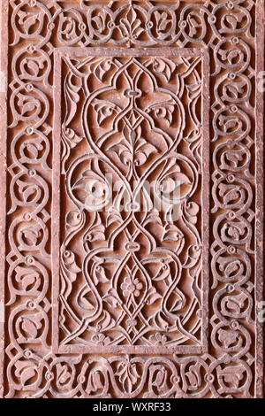 Piliers de grès sculpté en Fort Amber, Jaipur, Inde Banque D'Images