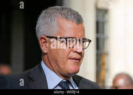 Cour suprême. Londres, Royaume-Uni, 17 sept 2019 - Jolyon Maugham QC et militant anti-Brexit en dehors de la Cour Suprême du Royaume-Uni comme la cour commence une audience d'appel de trois jours dans les multiples défis juridiques à l'encontre du premier ministre Boris JohnsonÕs la décision de proroger le Parlement à l'avant d'un QueenÕs discours le 14 octobre. La contestation judiciaire est amené par l'ancien premier ministre conservateur John Major et l'article 50 Gina militant Mille. Credit : Dinendra Haria/Alamy Live News Banque D'Images