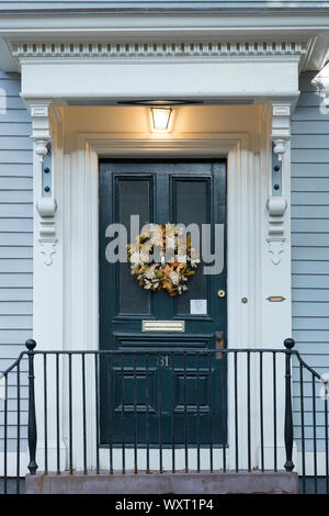 Clins en bois maison d'époque élégant sur rue Prestations à Providence, Rhode Island, USA Banque D'Images