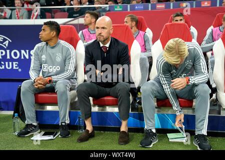 Amsterdam, Pays-Bas. Sept 17, 2019. Erik dix Hag, formateur Ajax lors de la Ligue des Champions 2019-2020 Groupe H match entre l'Ajax-Lille le 17 septembre 2019 à Amsterdam, Pays-Bas. Credit : Sander Chamid/SCS/AFLO/Alamy Live News Banque D'Images