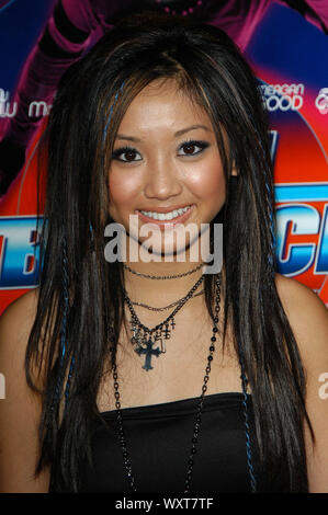 Brenda Song au Los Angeles Premiere de 'Roll Bounce' qui a eu lieu au pont à Howard Hughes Center de Los Angeles, CA. L'événement a eu lieu le mardi 20 septembre 2005. Photo par : / PictureLux SBM - Référence #  Fichier SBMPLX 33864-3881 Banque D'Images