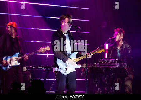 Les louanges en prestation au Gala du Prix de Musique Polaris 2019 Banque D'Images