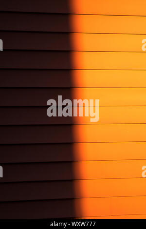 Ombre et Lumière - clin traditionnel accueil à Newport, Rhode Island, USA Banque D'Images