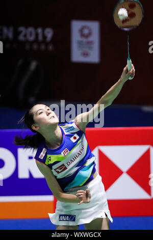 Joueur professionnel japonais Ohori Aya rivalise contre joueur de badminton de Hong Kong Cheung Ngan Yi lors de la première ronde de femmes simple de Victor 2019, Open de Chine à Changzhou city, Jiangsu province de Chine orientale, le 18 septembre 2019. Joueur de badminton de Hong Kong Cheung Ngan Yi défait joueur de badminton professionnel japonais Ohori Aya avec 0-2 à la première ronde de femmes simple de Victor 2019, Open de Chine à Changzhou city, Jiangsu province de Chine orientale, le 18 septembre 2019. Banque D'Images