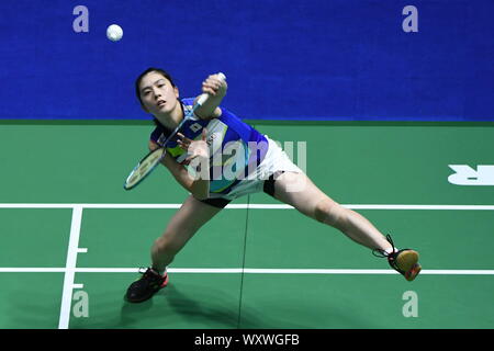 Joueur professionnel japonais Ohori Aya rivalise contre joueur de badminton de Hong Kong Cheung Ngan Yi lors de la première ronde de femmes simple de Victor 2019, Open de Chine à Changzhou city, Jiangsu province de Chine orientale, le 18 septembre 2019. Joueur de badminton de Hong Kong Cheung Ngan Yi défait joueur de badminton professionnel japonais Ohori Aya avec 0-2 à la première ronde de femmes simple de Victor 2019, Open de Chine à Changzhou city, Jiangsu province de Chine orientale, le 18 septembre 2019. Banque D'Images