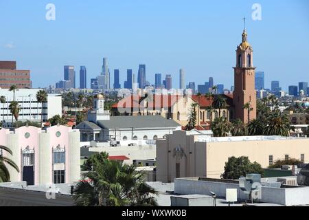 Le centre-ville de Los Angeles skyline vu d'Hollywood. Banque D'Images