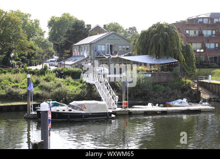 Le Boathouse design studio à Teddington Lock, sur les rives de la Tamise, dans le Middlesex, Royaume-Uni Banque D'Images