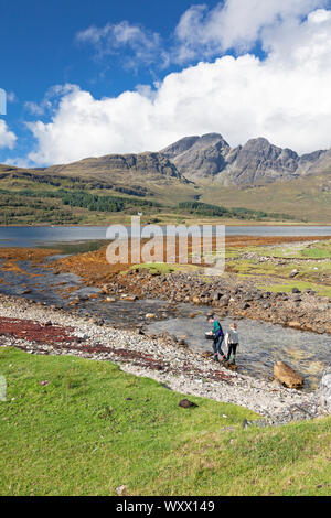 Royaume-uni, Ecosse, Hébrides intérieures, à l'île de Skye, Torrin, Loch Slapin à Blabheinn vers Mountain Banque D'Images