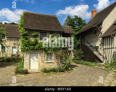 Maisons en pierre du village de Giverny, près de la maison de Claude Monet Banque D'Images