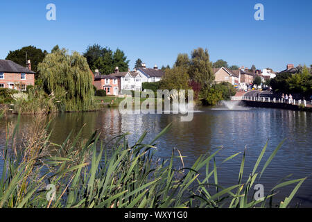 Lindfield étang dans le West Sussex, Angleterre Banque D'Images