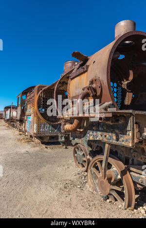 Cementerio de Trenes, cimetière ferroviaire, Uyuni, Altiplano sud, département Potosí, Bolivie, Amérique latine Banque D'Images