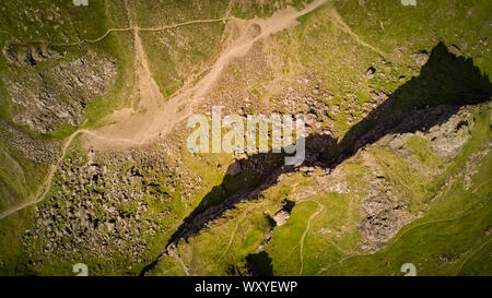 Vue aérienne de la dramatique roches du Quiraing sur l'île de Skye, Écosse Banque D'Images