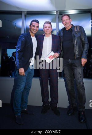 Erol Sander, Axel Kahn und Ralf Moeller beim Pixx Lounge Event in den Sky Lounge Studios von radio antenne Frankfurt in den City Gates. Francfort, 12. Banque D'Images