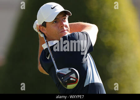 WENTWORTH, Angleterre le 18 septembre Rory McIlroy en action au cours de la BMW PGA Championship Pro Am au Wentworth Club, London le mercredi 18 septembre 2019. (Crédit : Jon Bromley | MI News) usage éditorial uniquement, licence requise pour un usage commercial. Photographie peut uniquement être utilisé pour les journaux et/ou magazines des fins éditoriales Crédit : MI News & Sport /Alamy Live News Banque D'Images