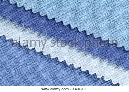 Composition des rayures diagonales de couleur de tissu de coton dentelée
