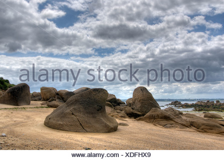 Des pierres sur la plage, Ile Callot, Finistre, Bretagne, Bretagne, France, Europe