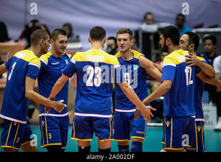 Tehran, Iran. Xviii Sep, 2019. I giocatori del Kazakistan celebrare durante il 2019 Asian volley maschile di partita di campionato tra Qatar e il Kazakistan a Tehran, Iran, Sett. 18, 2019. Credito: Ahmad Halabisaz/Xinhua Foto Stock