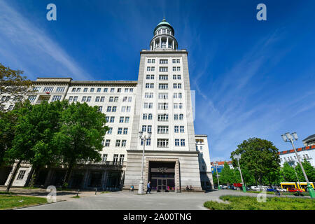 Wohnturm, Frankfurter Tor, Friedrichshain di Berlino, Deutschland Foto Stock
