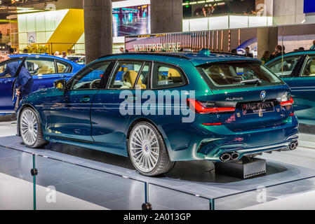 Francoforte, Germania - Settembre 2019: verde smeraldo BMW Alpina B3 ALLROAD TOURING G21, IAA International Motor Show Auto fieristico. Foto Stock