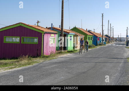 Francia, Île d'Oléron, 10/2018 , una popolare destinazione turistica, Francese ostricoltura siti, è un'isola al largo della costa atlantica della Francia è la se Foto Stock