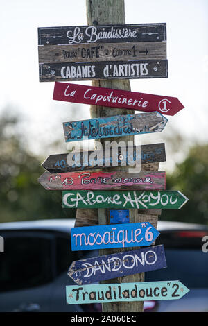 Francia, Île d'Oléron, 10/2018 , una popolare destinazione turistica, Francese ostricoltura siti, è un'isola al largo della costa atlantica della Francia è la se Foto Stock