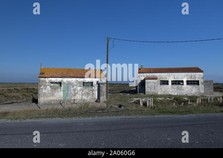 Francia, Île d'Oléron, 10/2018 , una popolare destinazione turistica, Francese ostricoltura siti, è un'isola al largo della costa atlantica della Francia è la se Foto Stock