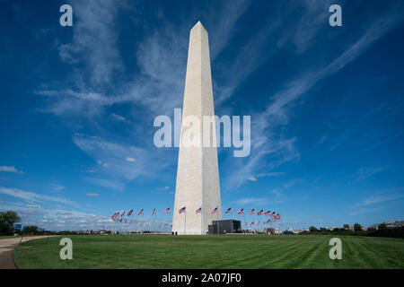 Washington DC, Stati Uniti d'America. 19 Sett 2019. Il Monumento di Washington ha riaperto oggi anno successivo di riparazioni e ristrutturazioni derivanti dal terremoto del 2011, a Washington, DC il Giovedì 19 Settembre, 2019. Foto di Kevin Dietsch/UPI Credito: UPI/Alamy Live News Foto Stock