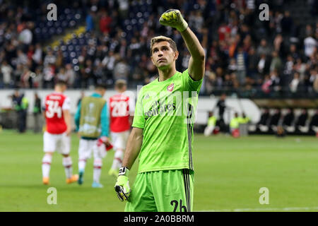 Francoforte, Deutschland. Xix Sep, 2019. Francoforte sul Meno, Germania 19 settembre 2019: EL - 19/20 - Eintracht Frankfurt vs. Germania. Arsenal portiere Emiliano Martinez (l'Arsenal, azione. Foto singola. Tagliare. finale di giubilo/emozione/gioia/cross, paesaggio | Utilizzo di credito in tutto il mondo: dpa/Alamy Live News Foto Stock