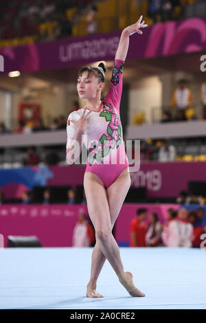 Doha in Qatar. 29 Luglio, 2019. PAULINA CAMPOS dal Messico compete sul pavimento esercizio durante il concorso tenutosi presso l'Aspire Academy Dome a Doha, in Qatar. Credito: Amy Sanderson/ZUMA filo/Alamy Live News Foto Stock