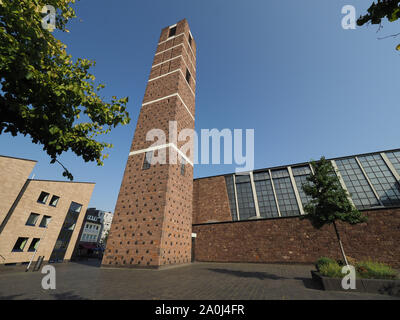 DUEREN, Germania - circa agosto 2019: Annakirche (significato St Anne chiesa) Foto Stock