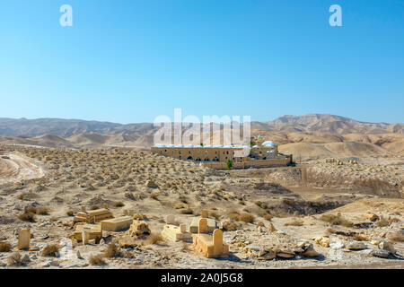 Palestina, West Bank, Gerico. Maqam (santuario) di an-Nabi Musa, che si ritiene essere la tomba del profeta Mosè nella tradizione musulmana. Foto Stock