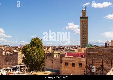 La moschea di KAIRAOUINE uno dell'Africa più grandi moschee e forse la più antica università del mondo, questo complesso è il cuore spirituale di Fez, Marocco Foto Stock