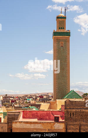 La moschea di KAIRAOUINE uno dell'Africa più grandi moschee e forse la più antica università del mondo, questo complesso è il cuore spirituale di Fez, Marocco Foto Stock