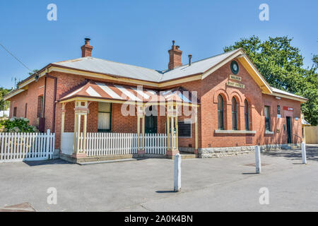 Maldon, Victoria, Australia - 1 marzo 2017. Vista esterna di Maldon Post Office a Maldon, VIC. Costruito nel 1870, questa è stata la casa d'infanzia di un locale Foto Stock