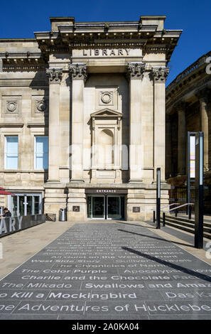 Liverpool Central Library nel centro della città di Liverpool, in Inghilterra, Regno Unito Foto Stock