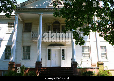 Agosto 09: Morris-Jumel Mansion, costruito nel 1765, è la più antica casa superstite di Manhattan il 9 agosto 2019 a New York, Stati Uniti d'America. Foto Stock