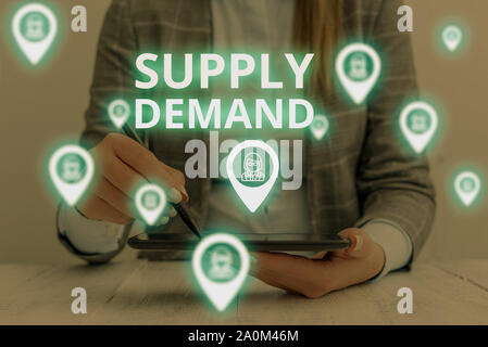 Segno di testo mostra Deanalysisd alimentazione. Business photo testo rapporto tra gli importi disponibili e la donna ha voluto indossare formale di tuta di lavoro presentando Foto Stock