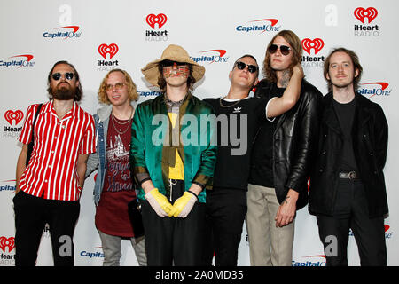 Las Vegas, Stati Uniti. 20st Sep, 2019. Rock band gabbia l'Elefante arriva per il iHeartRadio Music Festival presso la T-Mobile Arena di Las Vegas, Nevada, il 20 settembre 2019. Foto di James Atoa/UPI Credito: UPI/Alamy Live News Foto Stock