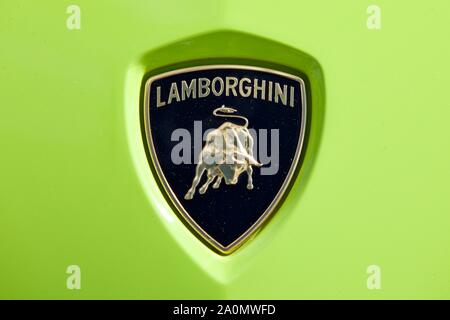 Cinquantesimo anniversario Aventador Lamborghini Miura è in mostra presso il 2019 Salon Privé presso il Palazzo di Blenheim, Oxfordshire Foto Stock