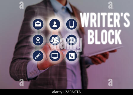 La scrittura della nota mostra scrittore blocco S. Il concetto di business per la condizione di non essere in grado di pensare a cosa scrivere Foto Stock