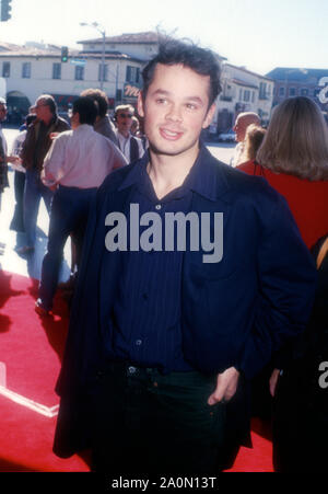 Westwood, CALIFORNIA, STATI UNITI D'AMERICA 17 dicembre 1994 attore Marco Hofschneider assiste Warner Bros Foto' 'Richie ricco' Premiere sul dicembre 17, 1994 a Mann Bruin Theatre di Westwood, California, Stati Uniti d'America. Foto di Barry re/Alamy Stock Photo Foto Stock