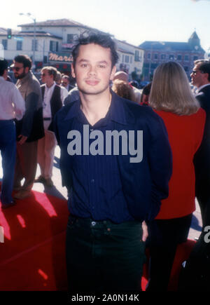 Westwood, CALIFORNIA, STATI UNITI D'AMERICA 17 dicembre 1994 attore Marco Hofschneider assiste Warner Bros Foto' 'Richie ricco' Premiere sul dicembre 17, 1994 a Mann Bruin Theatre di Westwood, California, Stati Uniti d'America. Foto di Barry re/Alamy Stock Photo Foto Stock