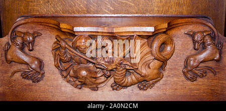 Misericords, San Nicholas Cathedral, Newcastle. Scolpito da Ralph Hedley c.1885. Foto Stock