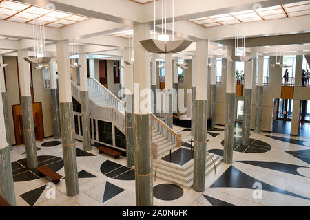 Interno del foyer principale all'ingresso della Casa del Parlamento, Capital Hill, Canberra, Australia Foto Stock