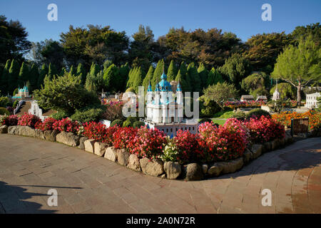 Modelli in miniatura di luoghi internazionali di turisti, Cockington Green Garden, Gold Creek Village, Nicholls, Canberra, Australia Foto Stock