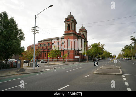 Edificio storico di fronte Royal Exhibition Building, Rathdowne Street, Melbourne in Australia Foto Stock