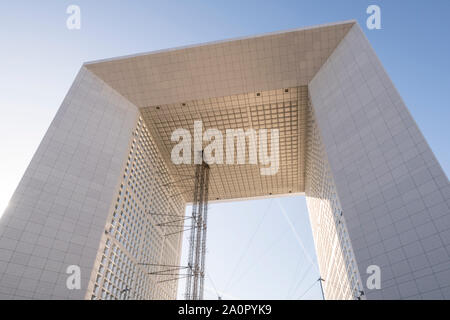 Parigi, Francia - Settembre 02, 2019: La Grande Arche nel quartiere della Défense di Parigi in Francia Foto Stock