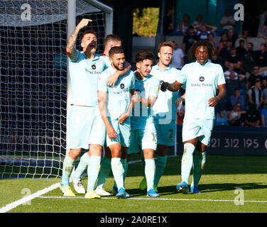 Londra, Regno Unito. Xxi Sep, 2019. Queens Park Rangers pozzetti Nahki celebra il suo secondo obiettivo durante l'inglese Sky scommessa campionato tra Millwall e Queens Park Rangers alla Den, Londra, Inghilterra il 21 settembre 2019 Credit: Azione Foto Sport/Alamy Live News Foto Stock