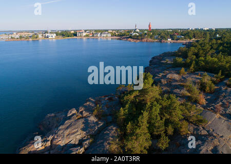 Panorama della città di Hanko su un soleggiato luglio mattina (ripresa da un quadrocopter). Finlandia meridionale Foto Stock