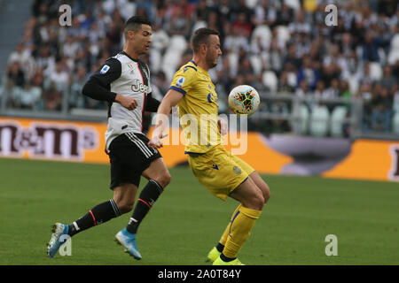 Torino, Italia, 21 settembre 2019, SERIE A TIM 2019/2020 - TORINO, ALLIANZ STADIUM JUVENTUS VS HELLAS VERONA 7 CRISTIANO RONALDO (Juventus) durante la Juventus vs Hellas Verona - Calcio italiano di Serie A del campionato Gli uomini - Credit: LPS/Claudio Benedetto/Alamy Live News Foto Stock